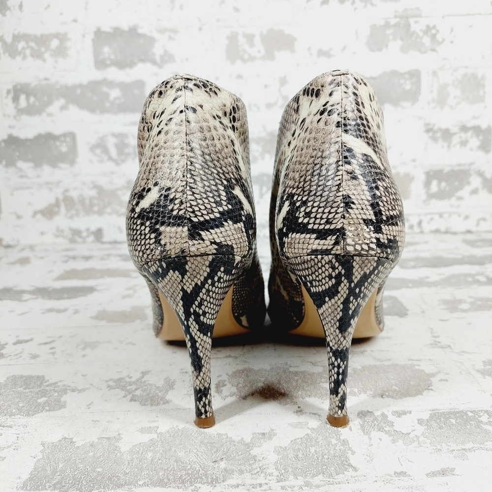 Halogen Rowen Snakeskin Print Peep Toe V Cut Slip On Ankle Bootie D233 - Picture 8 of 13